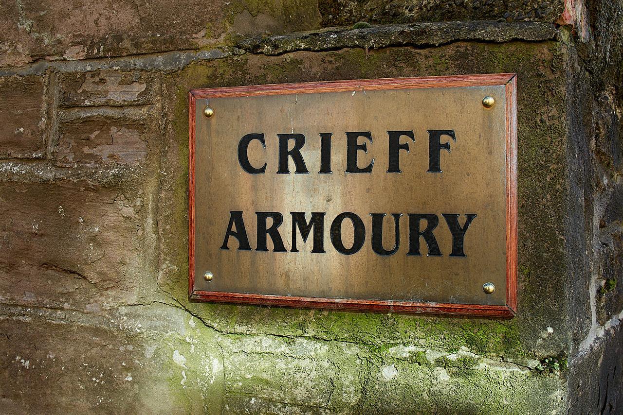 Apartamento Crieff Armoury Exterior foto